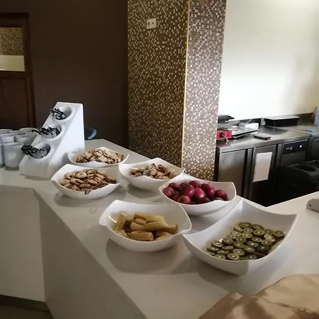 Golden Line Park Aparthotel 4*